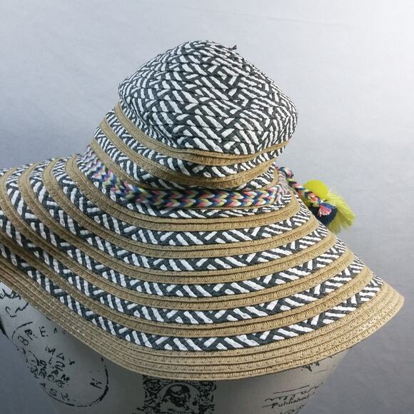 Steve Madden White Black Paper Straw Khaki Sun Hat Wide Brim One Size - Picture 5 of 10